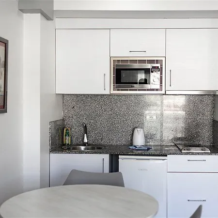 Castillo De Sol Apartment *